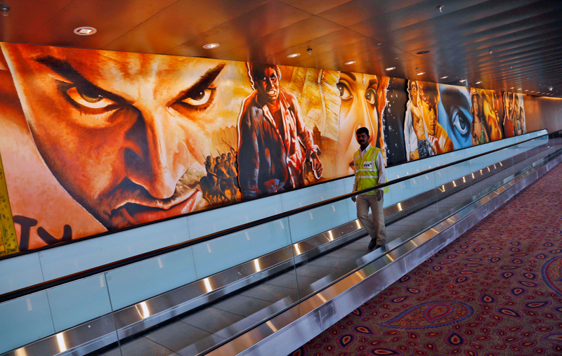Illustration for article titled Bollywood y pavos reales: la nueva terminal del aeropuerto de Bombay